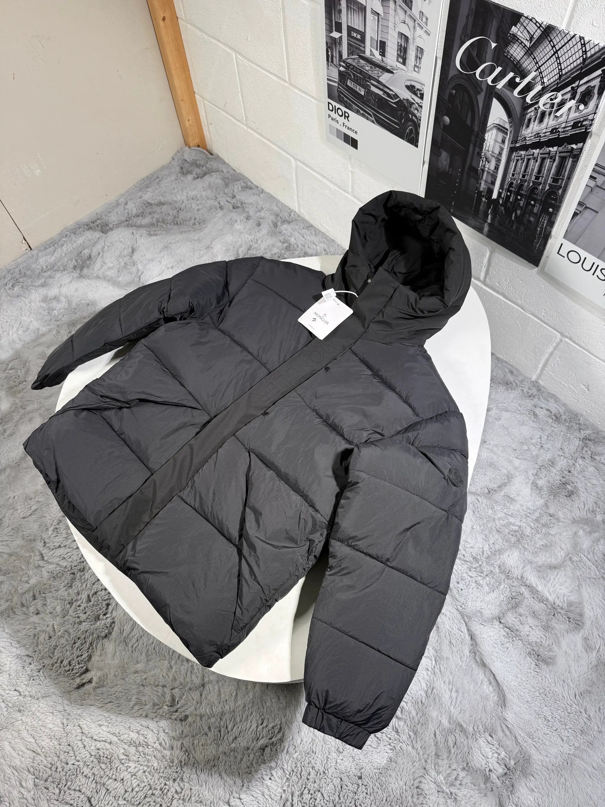 MNCLR MADEIRA PUFFER by Stock supplier