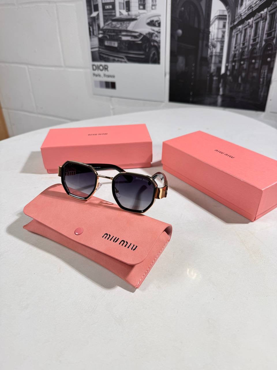 MIUMIU LOGO SUNGLASSES