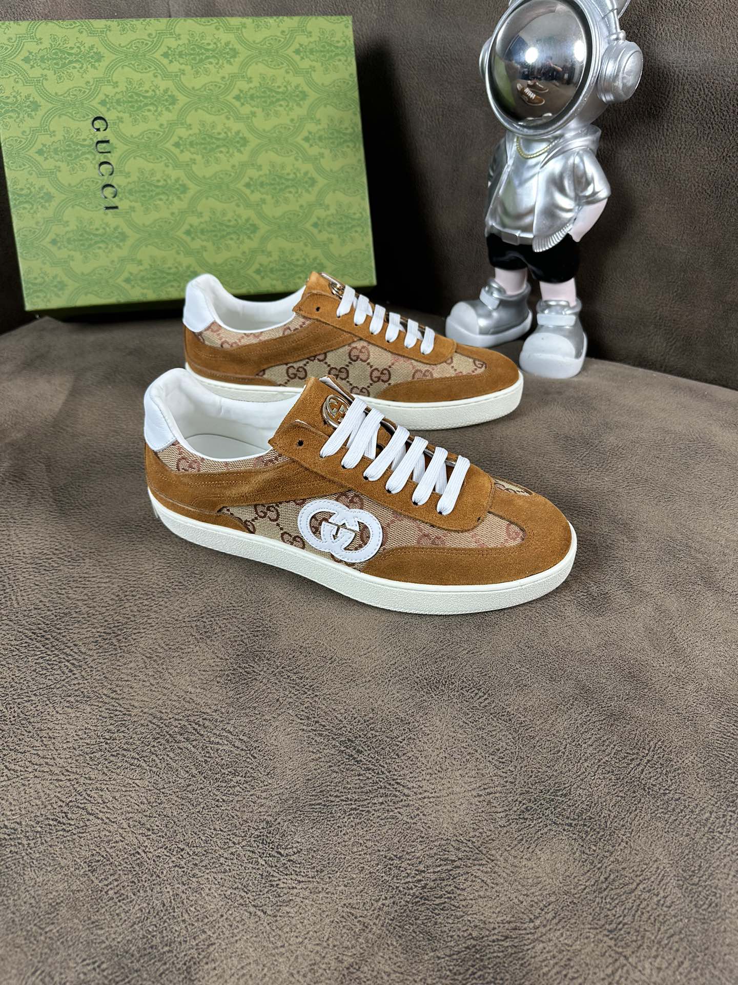 UCCI SNEAKERS CLASSIC (pre-order)