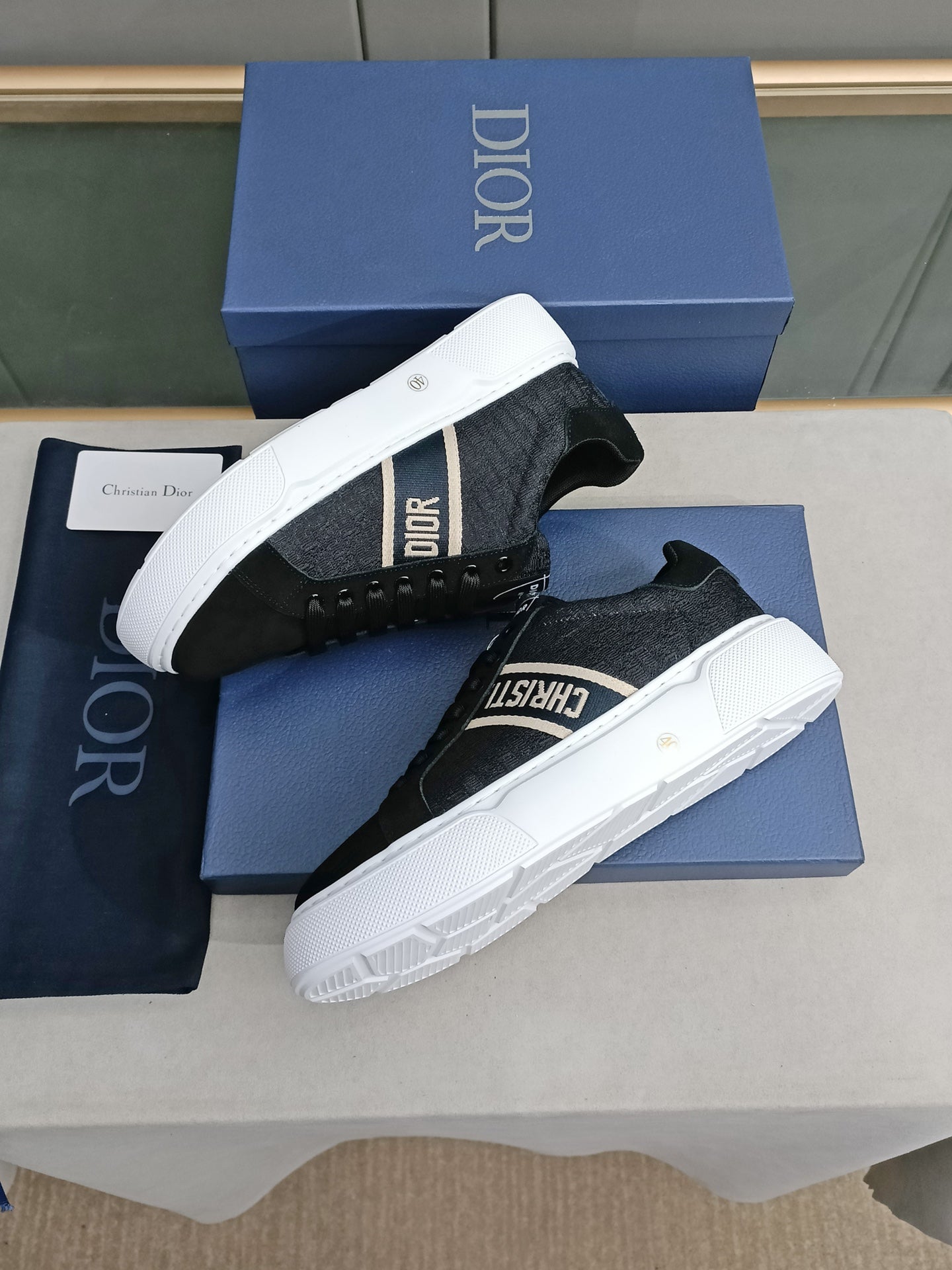 CD SNEAKERS (pre-order)