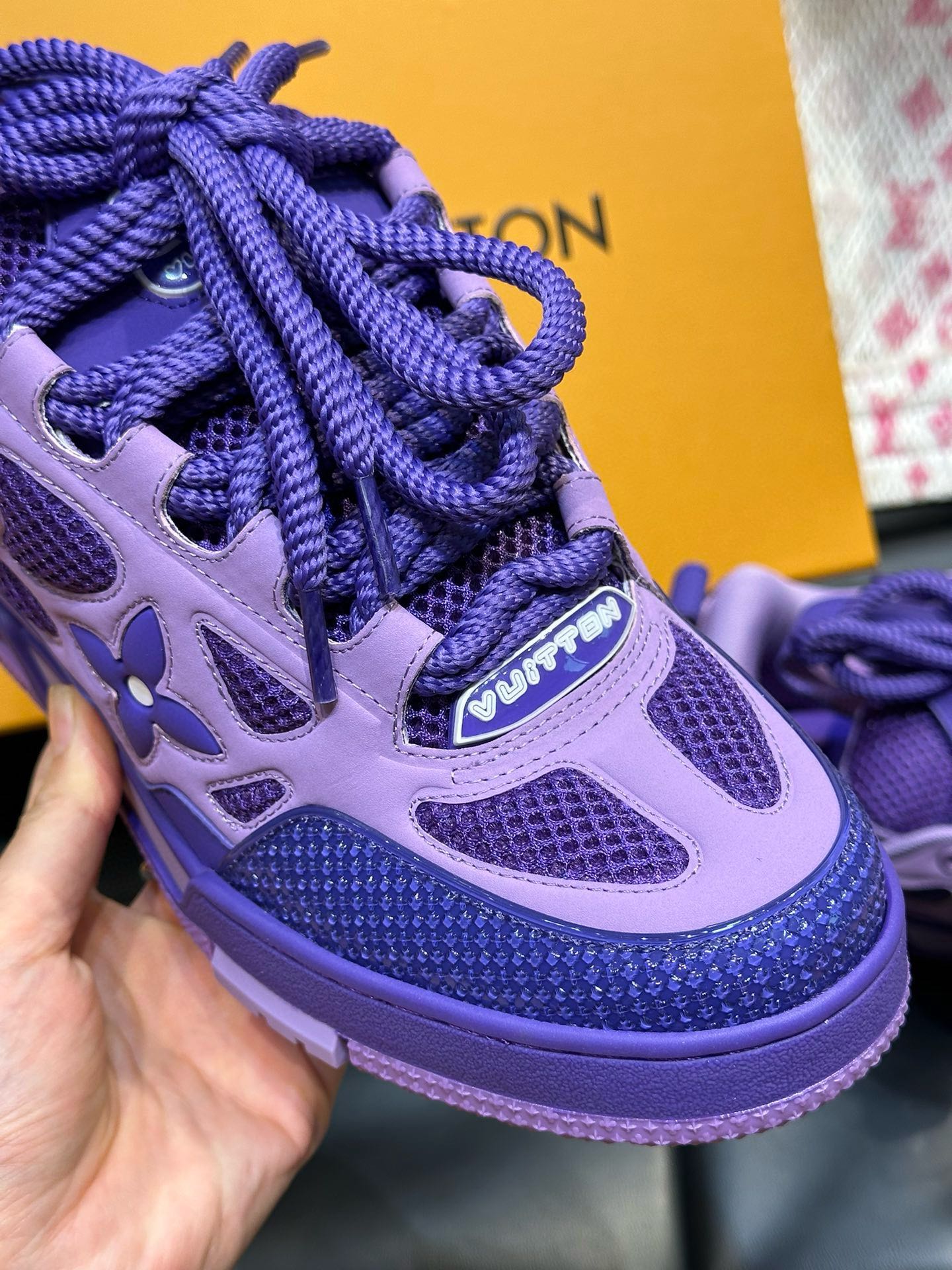 LVE SKATES PURPLE (pre-order)